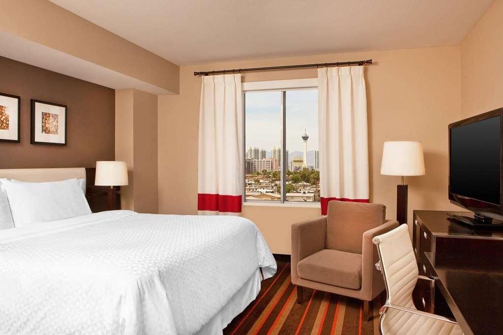 Doubletree By Hilton Las Vegas East Flamingo Room photo