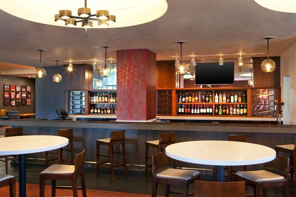 Doubletree By Hilton Las Vegas East Flamingo Restaurant photo