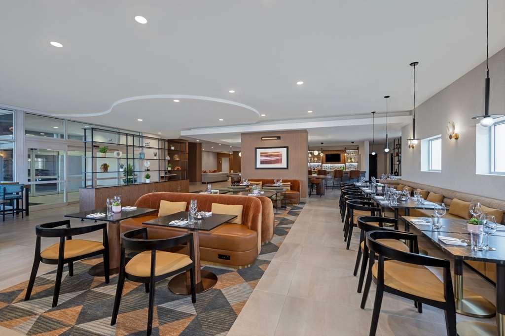 Doubletree By Hilton Las Vegas East Flamingo Restaurant photo